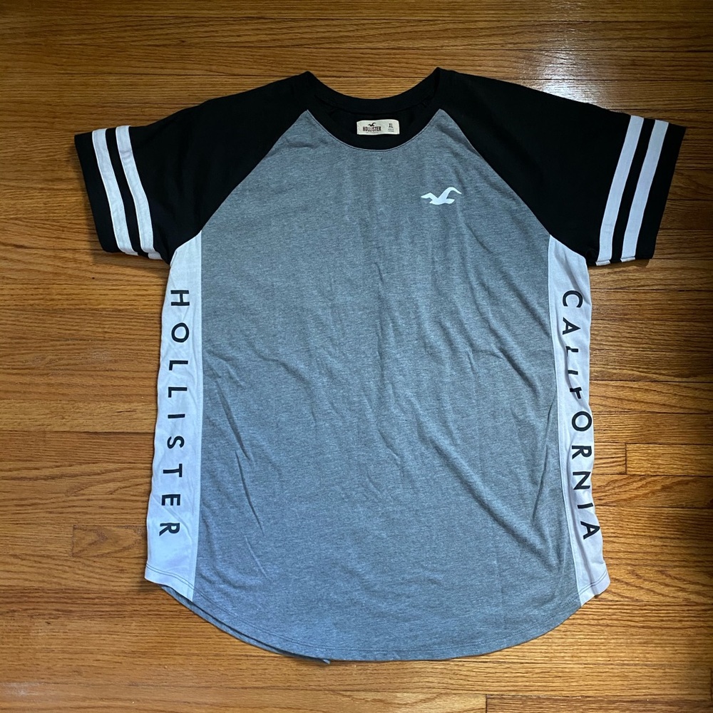 Black/Grey Mens Hollister Tee